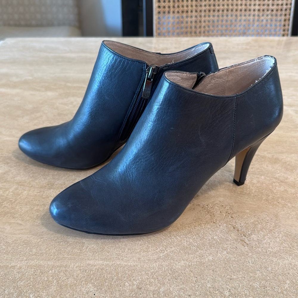Vince Camuto Navy Leather Ankle Boots - Size 8